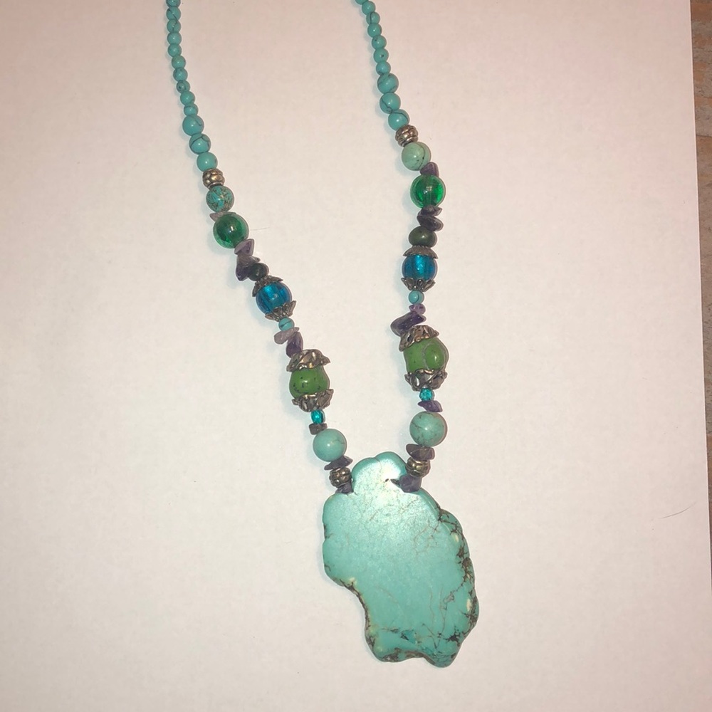 Turquoise beaded necklace